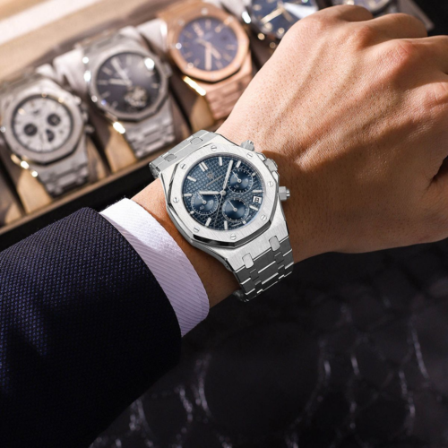 Military Grade Luxury Silver and Blue Chronograph Watch for Men - Image 4